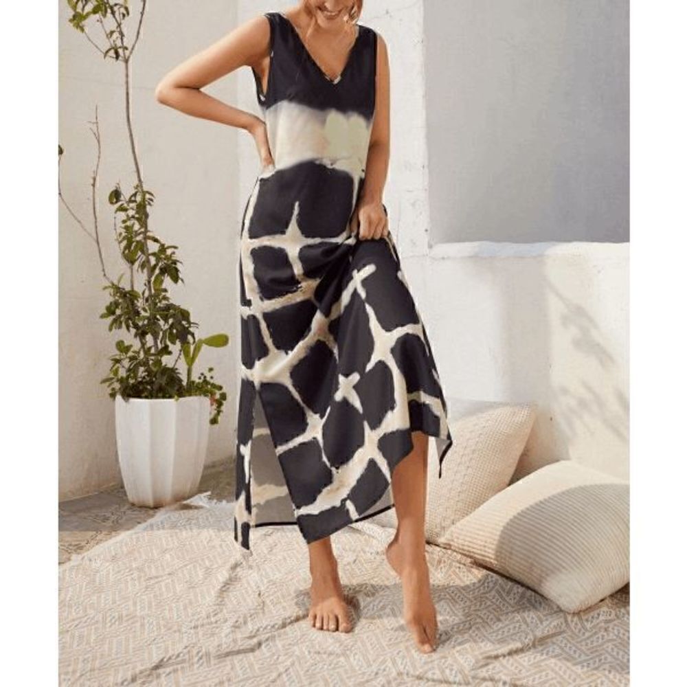 Simple by Suzanne Betro Black & Beige Abstract Sleeveless Side-Slit V-Neck Maxi